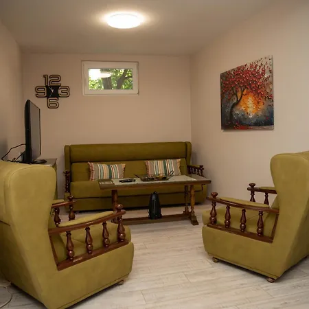 Vikendica Leina 펜션 *