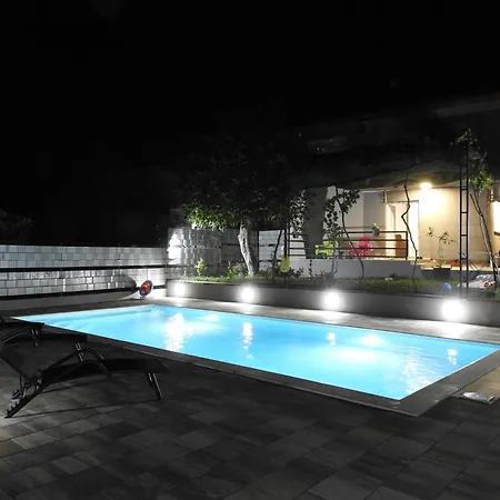 Vikendica Leina 펜션